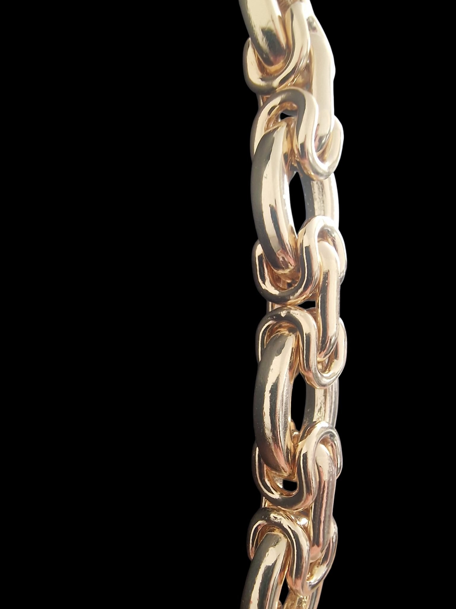 9 3/4" (14mm) Gold Plated Chunky Oval Link Byzantine Bracelet