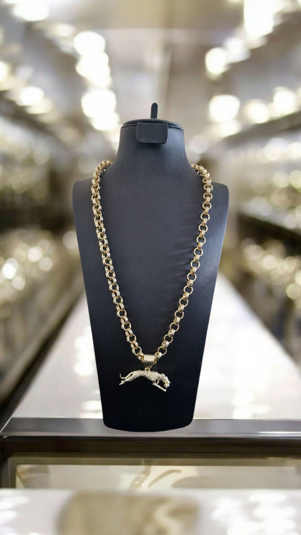24" Gold Plated Belcher Chain & Lurcher Dog Pendant (9mm)