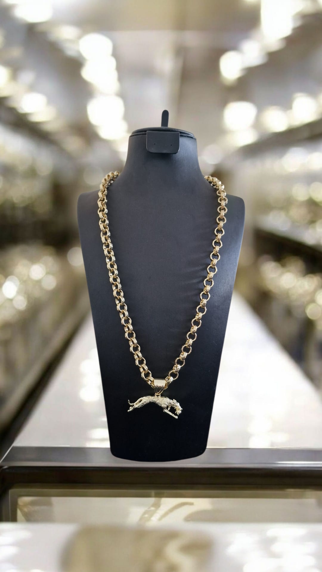 24" Gold Plated Belcher Chain & Lurcher Dog Pendant (9mm)