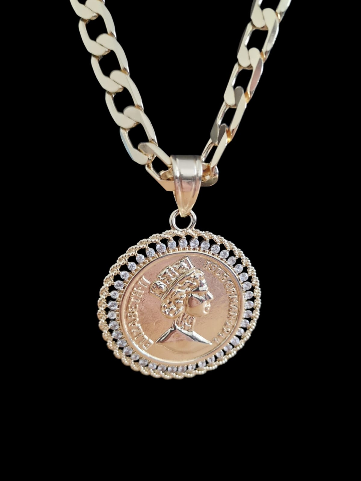 24" Gold Plated Curb Chain Necklace with Sovereign Style Pendant – Choose Your Width