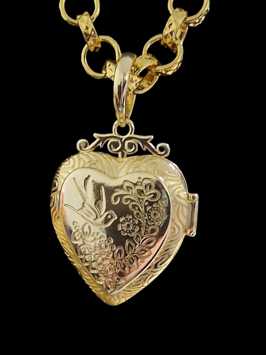 Gold Plated Heart Shape Locket Pendant & 24" (9mm) Belcher Chain